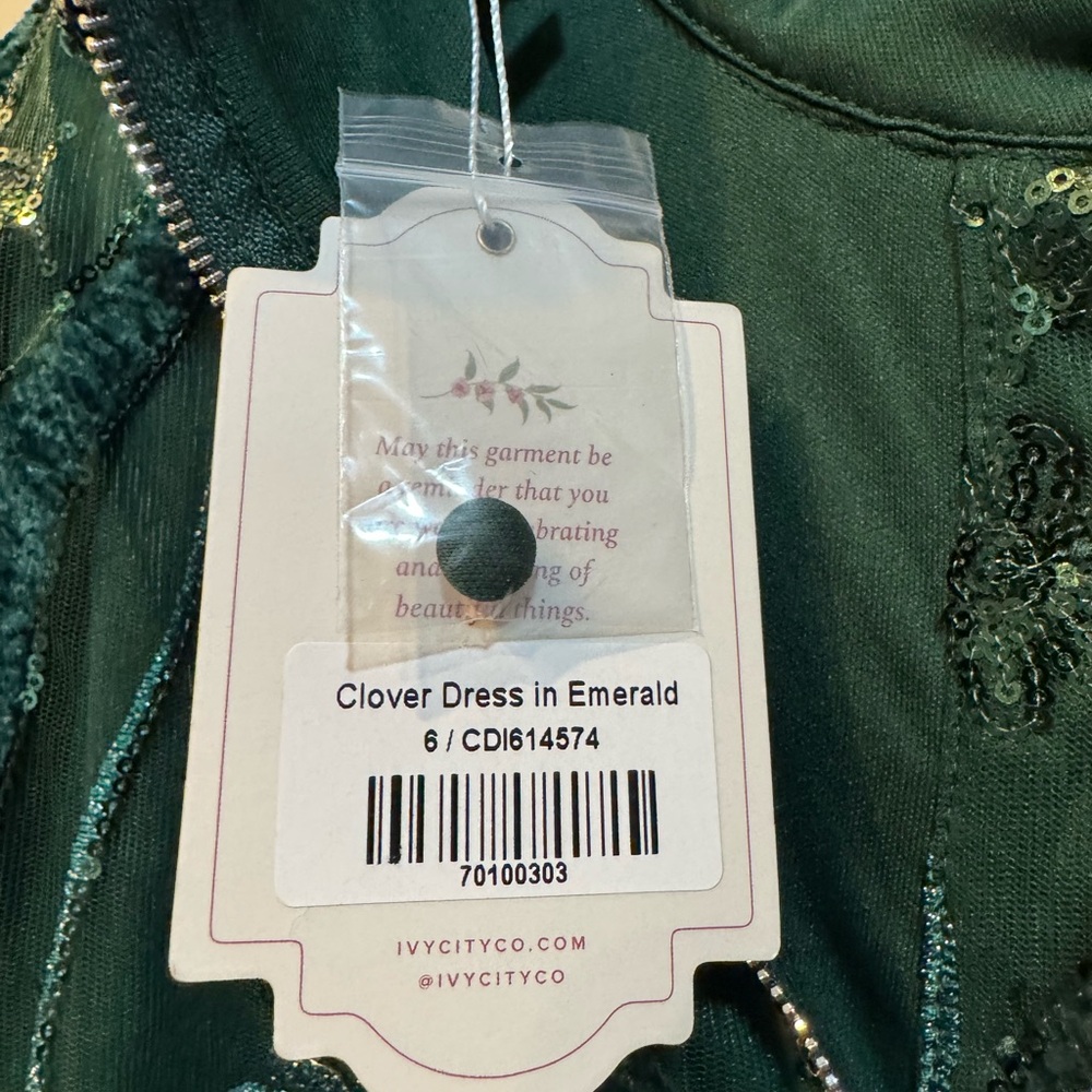 NWT Ivy City Clover Dress in Emerald - Picture 6 of 8